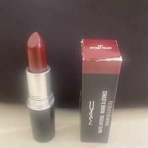 Mac in Antique Velvet